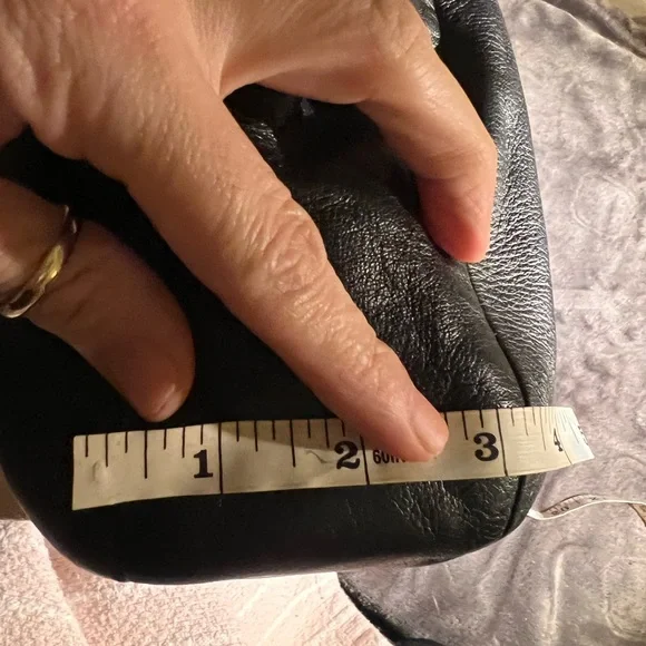 Coach Chelsea Ashlyn Hobo Bag - Black Leather - Picture 14 of 16